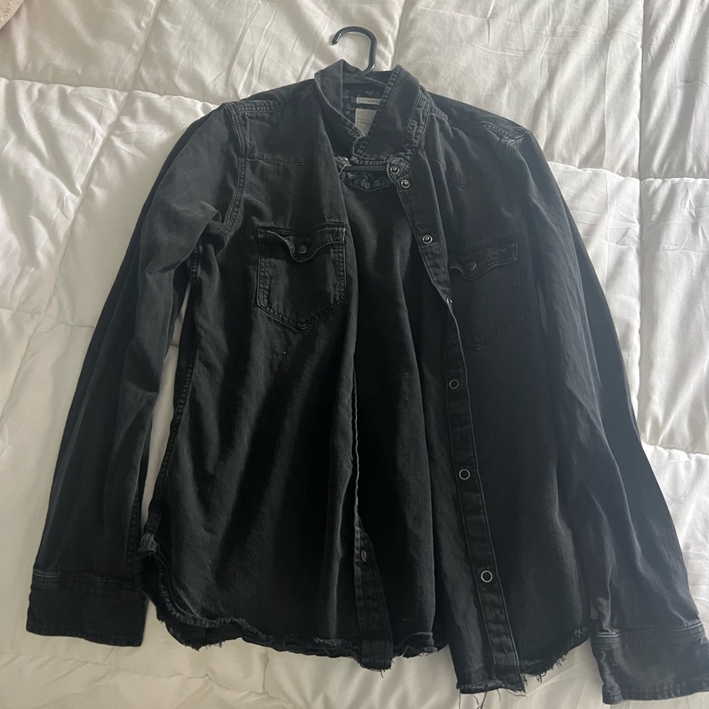 American Eagles black jacket